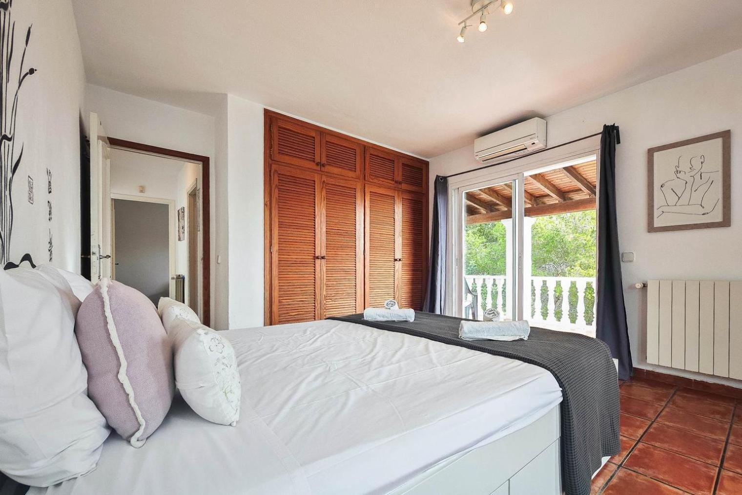 Villa Mercedes Cala Llonga Kültér fotó