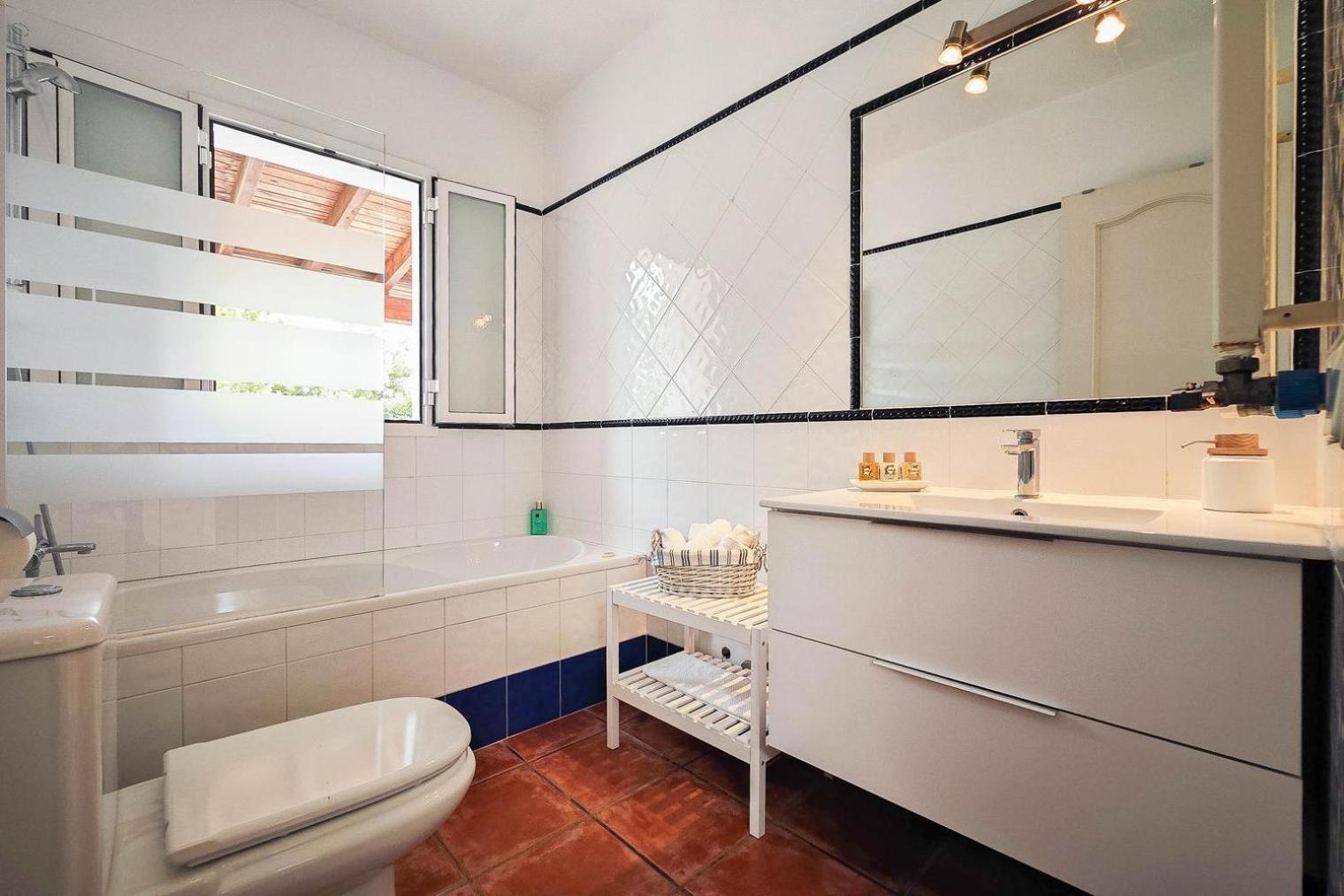 Villa Mercedes Cala Llonga Kültér fotó